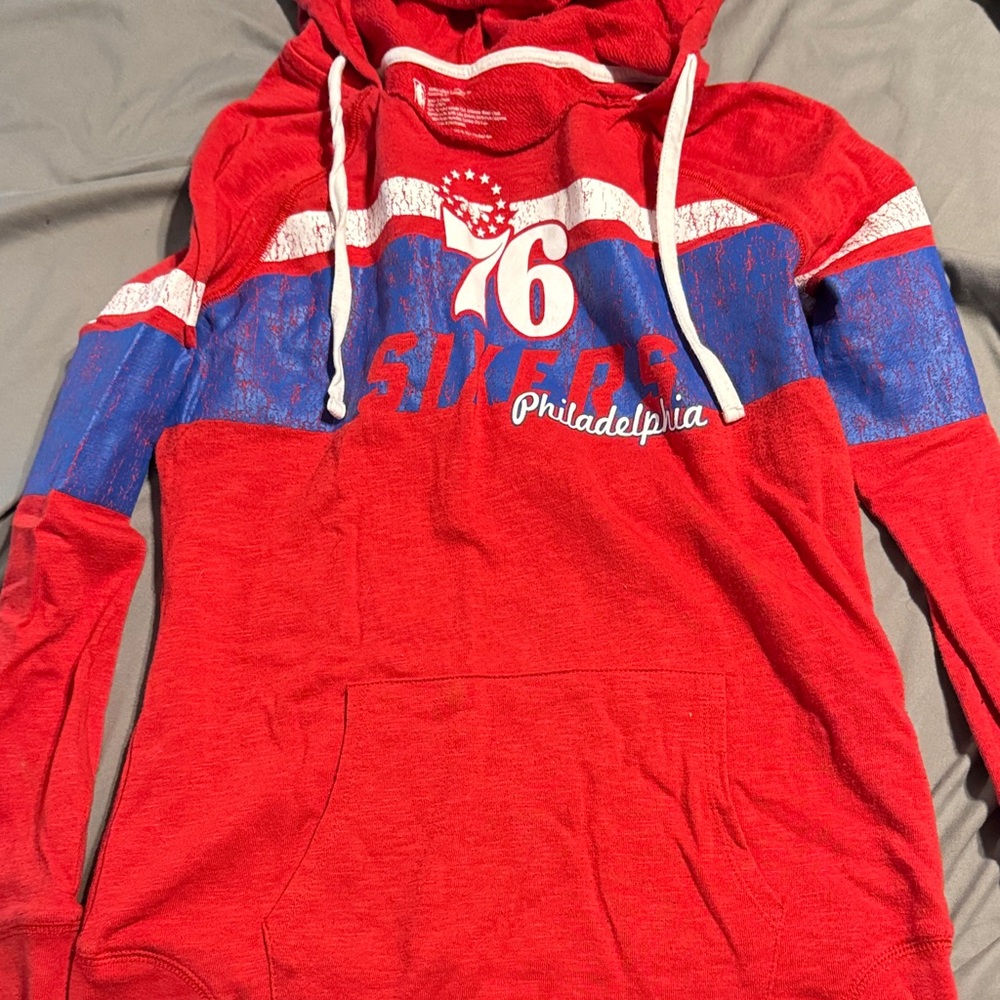 Philadelphia 76ers NBA Hoodie, retro style